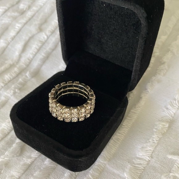 Rhinestone Diamond Bling Statement Ring size 6 - Picture 4 of 6